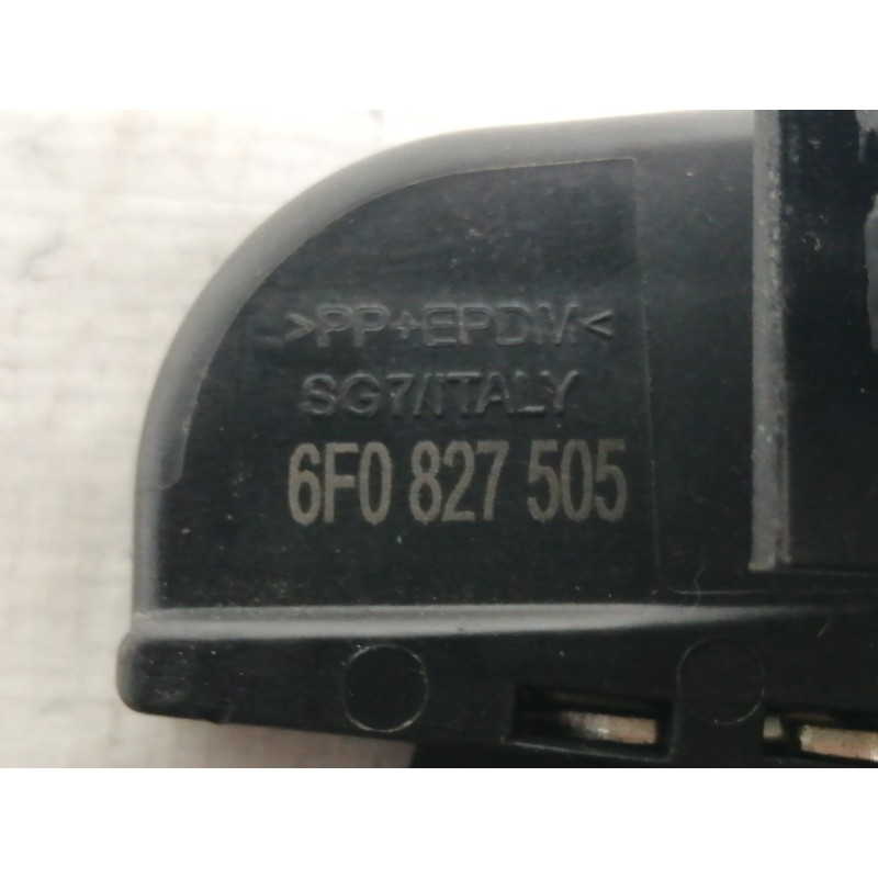 Recambio de cerradura maletero / porton para seat ibiza (kj1) style referencia OEM IAM 6F0827505  