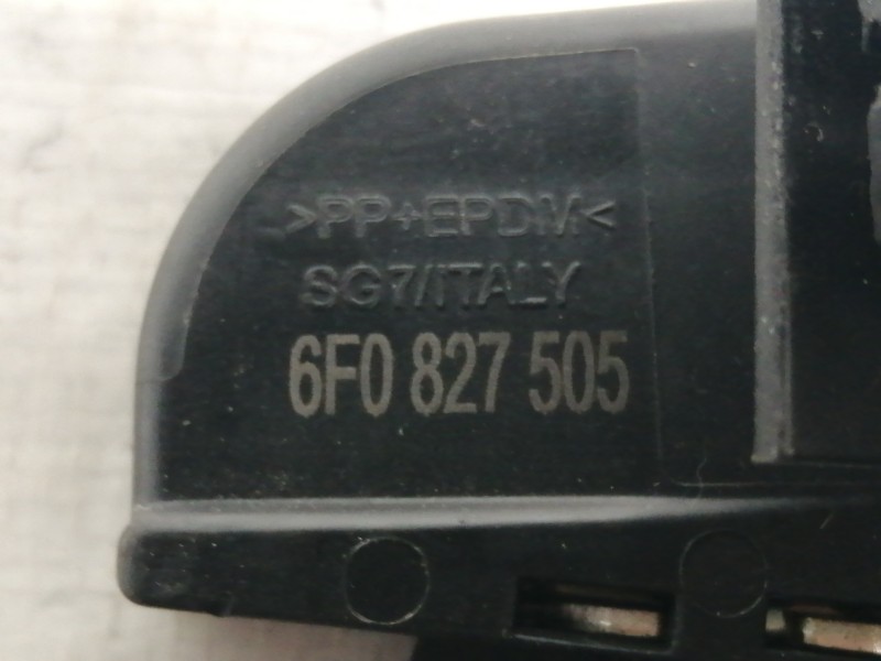 Recambio de cerradura maletero / porton para seat ibiza (kj1) style referencia OEM IAM 6F0827505  