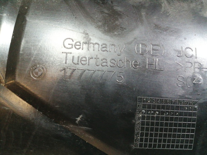 Recambio de guarnecido puerta trasera izquierda para bmw serie 5 lim. (f10) 520d referencia OEM IAM 1777775  
