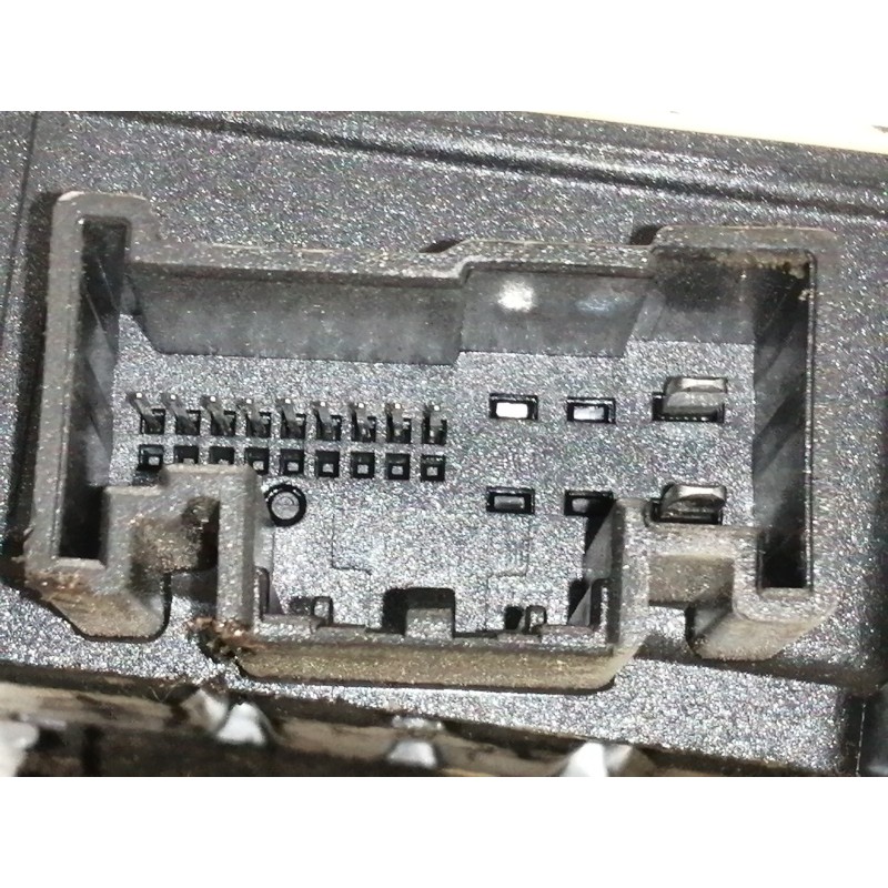 Recambio de elevalunas delantero izquierdo para seat ibiza (kj1) style referencia OEM IAM 6F0837461 SE27003S 0130822065 E8502060