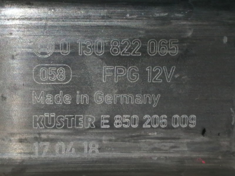 Recambio de elevalunas delantero izquierdo para seat ibiza (kj1) style referencia OEM IAM 6F0837461 SE27003S 0130822065 E8502060