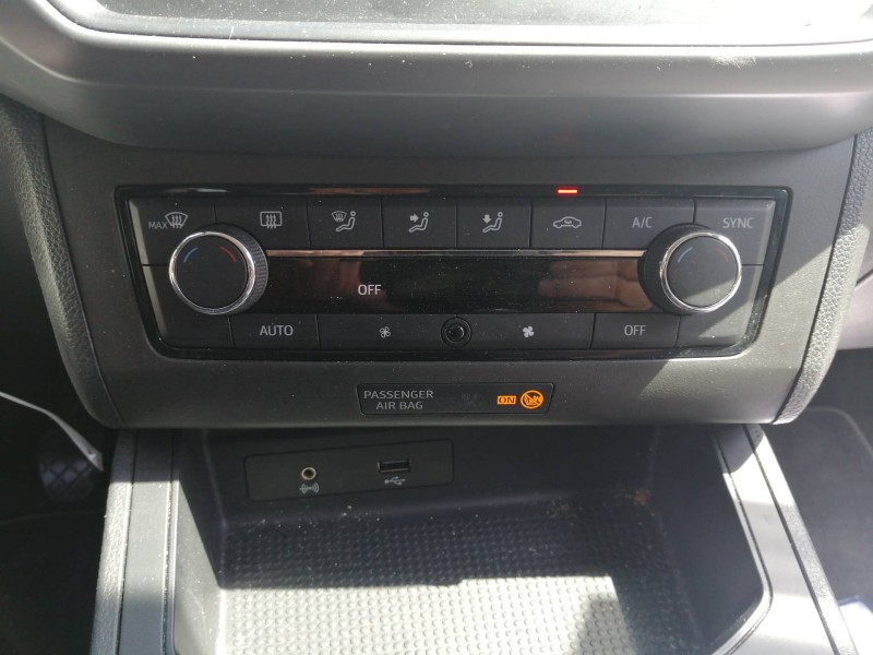 Recambio de mando calefaccion / aire acondicionado para seat ibiza (kj1) style referencia OEM IAM 6F0907044 5HB01281598 21088212