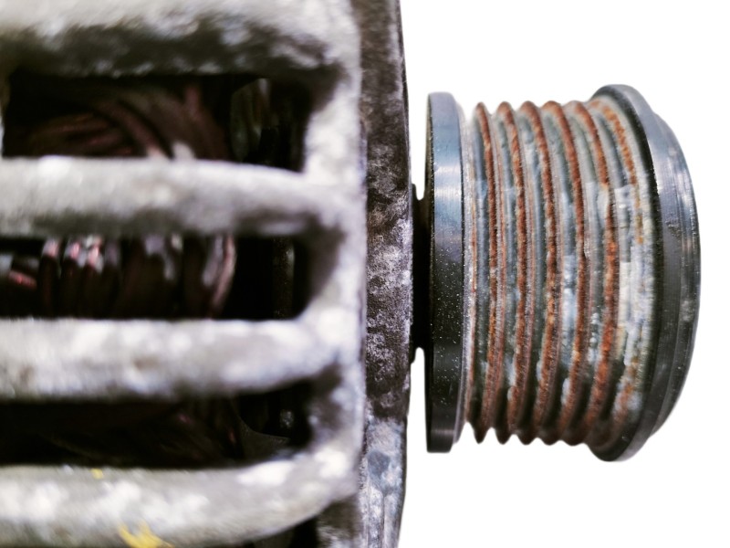 Recambio de alternador para renault modus authentique referencia OEM IAM 0124425037 8200390675 