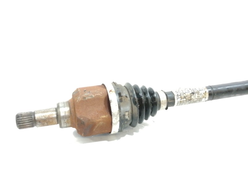 Recambio de transmision delantera izquierda para citroën c4 cactus feel edition referencia OEM IAM 9677476580  