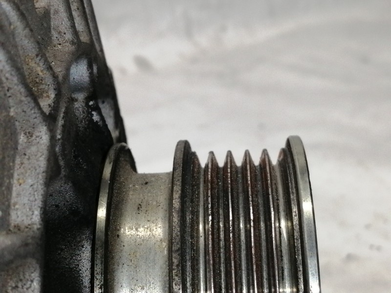 Recambio de alternador para renault scenic ii confort authentique referencia OEM IAM F8637208  