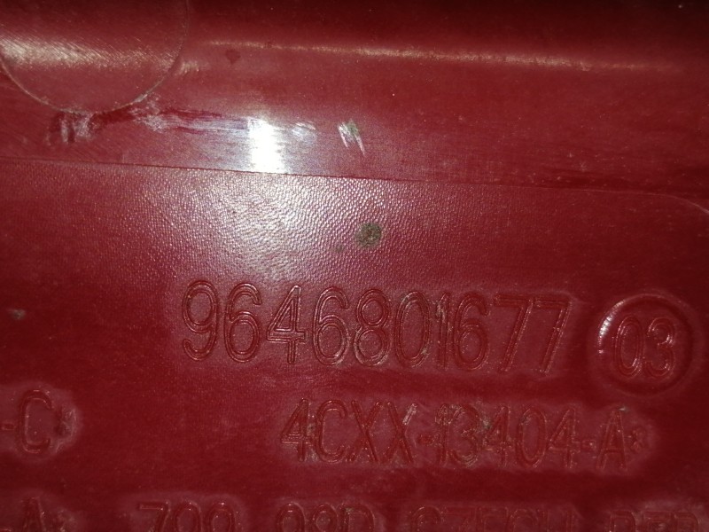 Recambio de piloto trasero derecho para citroën c4 coupe collection referencia OEM IAM 9646801677  