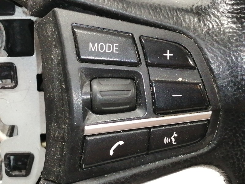 Recambio de volante para bmw serie 5 lim. (f10) 520d referencia OEM IAM SLC645358017 92393791 10B251AA02709