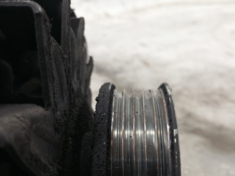 Recambio de alternador para alfa romeo 146 2.0 td l referencia OEM IAM 0120469939  