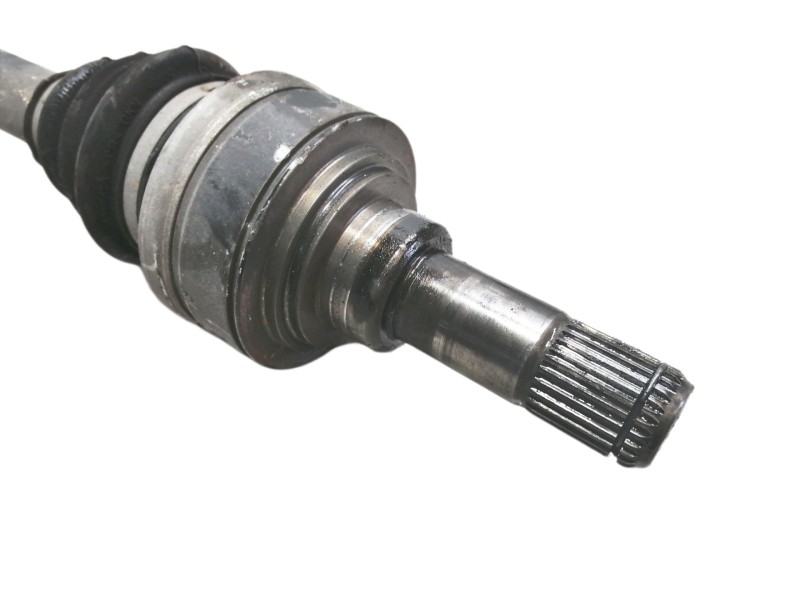 Recambio de transmision trasera derecha para bmw serie 5 lim. (f10) 520d referencia OEM IAM 3320758103  