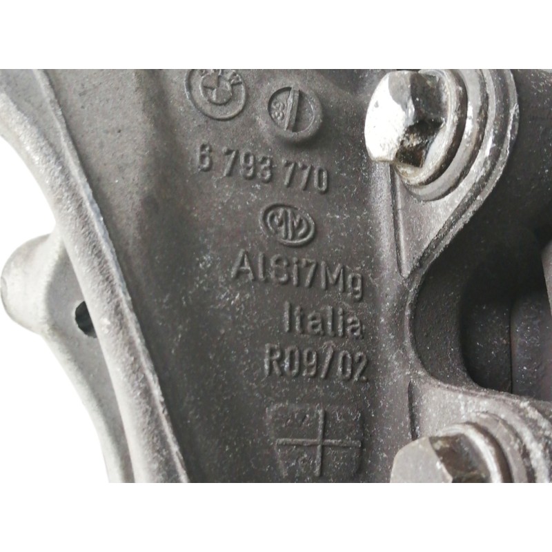 Recambio de mangueta trasera derecha para bmw serie 5 lim. (f10) 520d referencia OEM IAM 6793770  