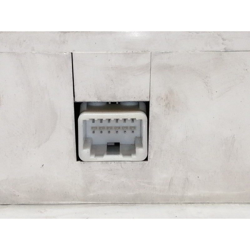 Recambio de pantalla multifuncion para nissan micra (k12e) acenta referencia OEM IAM AX609  