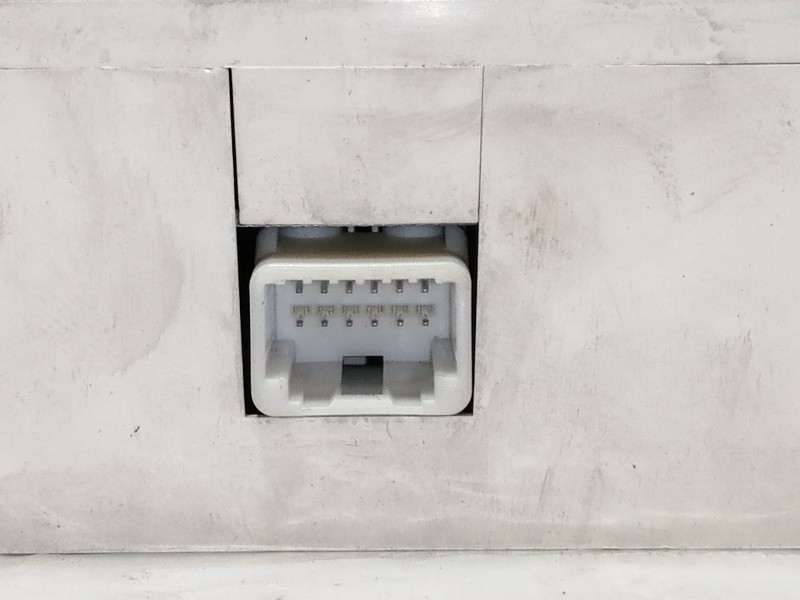 Recambio de pantalla multifuncion para nissan micra (k12e) acenta referencia OEM IAM AX609  