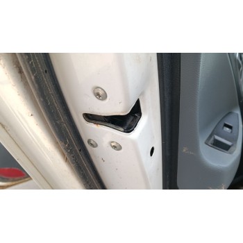 CERRADURA PUERTA TRASERA IZQUIERDA 