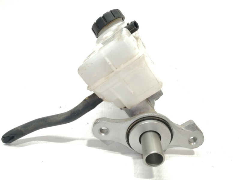 Recambio de bomba freno para dacia sandero stepway referencia OEM IAM 1070529S01  