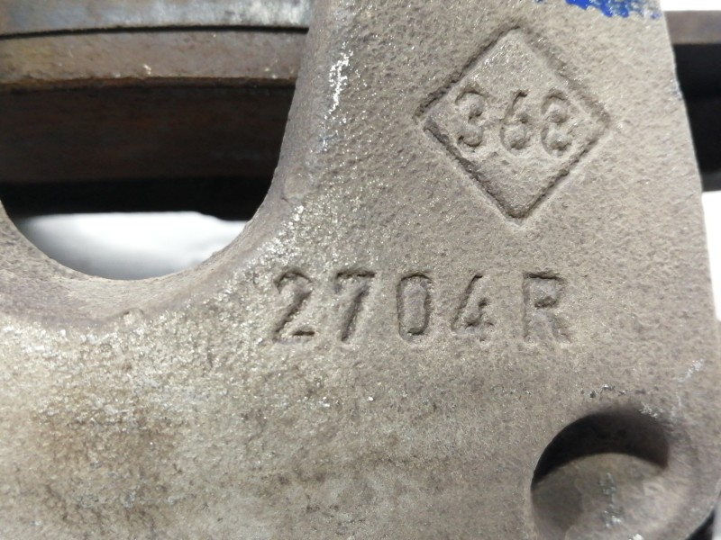 Recambio de pinza freno delantera derecha para dacia sandero stepway referencia OEM IAM 2704R  