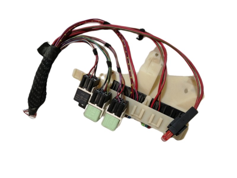 Recambio de caja reles / fusibles para bmw serie 5 berlina (e39) 528i referencia OEM IAM   