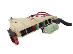 Recambio de caja reles / fusibles para bmw serie 5 berlina (e39) 528i referencia OEM IAM    2