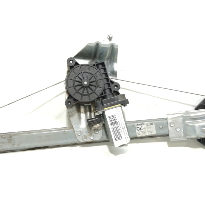 Recambio de elevalunas delantero derecho para dacia sandero stepway referencia OEM IAM 807209299R  