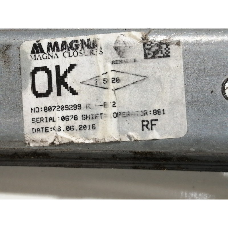 Recambio de elevalunas delantero derecho para dacia sandero stepway referencia OEM IAM 807209299R  