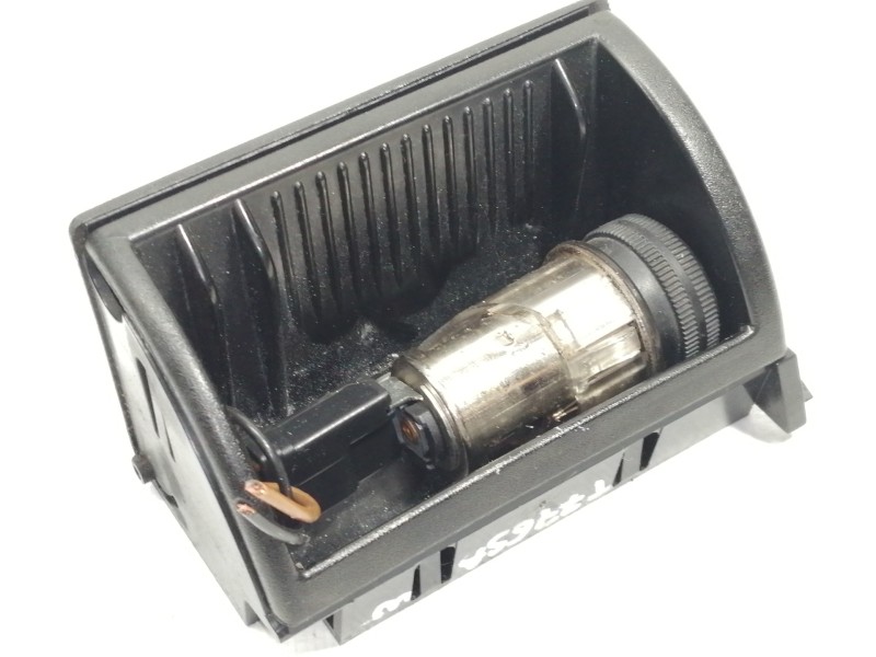 Recambio de cenicero para opel vectra b berlina básico referencia OEM IAM 3061502  