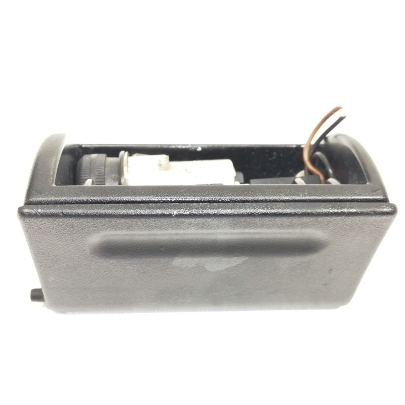 Recambio de cenicero para opel vectra b berlina básico referencia OEM IAM 3061502  