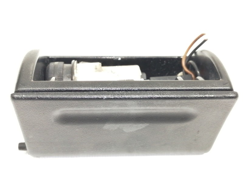 Recambio de cenicero para opel vectra b berlina básico referencia OEM IAM 3061502  