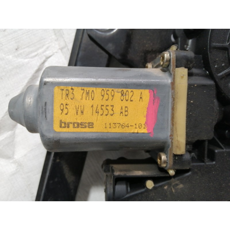 Recambio de elevalunas delantero derecho para seat alhambra (7v8) sxe referencia OEM IAM TR37M0959802A 05075500 95VW14553AB 