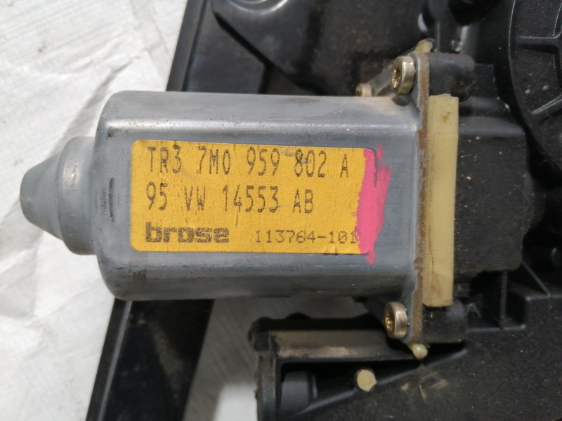 Recambio de elevalunas delantero derecho para seat alhambra (7v8) sxe referencia OEM IAM TR37M0959802A 05075500 95VW14553AB 