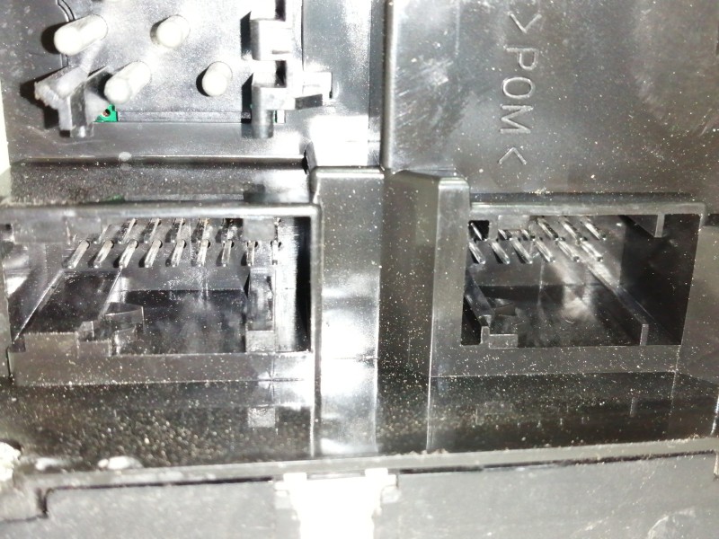 Recambio de mando elevalunas delantero izquierdo para bmw serie 5 berlina (e39) 528i referencia OEM IAM 8368965  