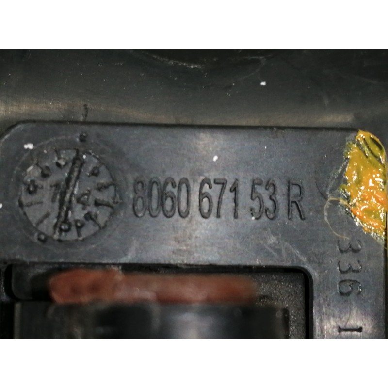 Recambio de maneta exterior lateral derecha para dacia dokker ambiance referencia OEM IAM 806067153R 806067153R 