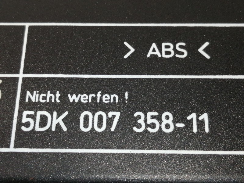 Recambio de modulo electronico para bmw serie 5 berlina (e39) 528i referencia OEM IAM 5DK00735811  