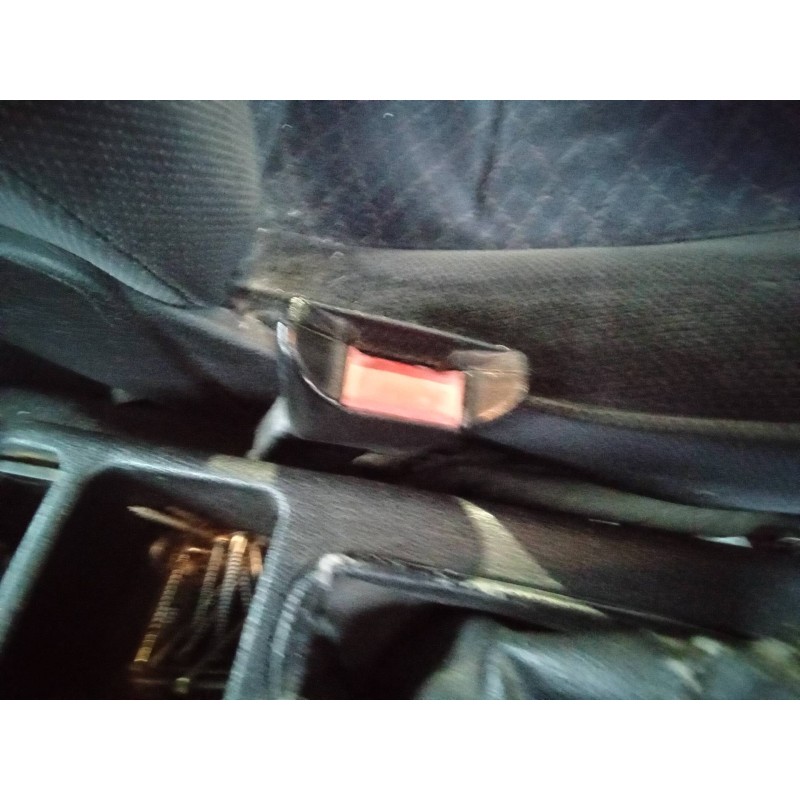 Recambio de enganche cinturon delantero izquierdo para opel astra g berlina comfort referencia OEM IAM 90560655 563086307A L2992