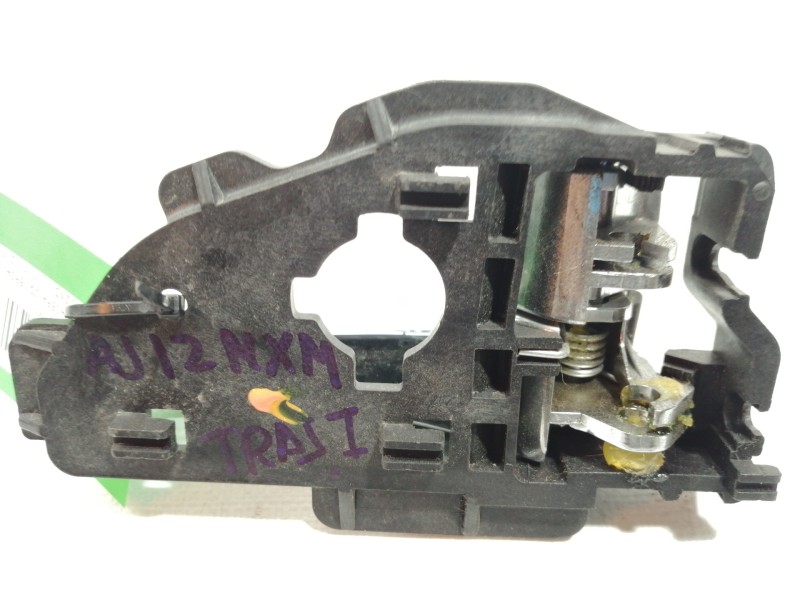 Recambio de maneta interior trasera izquierda para hyundai ix35 classic 2wd referencia OEM IAM 826132S000  