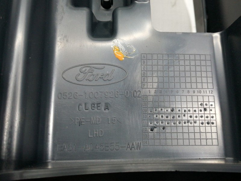 Recambio de apoyabrazos central para ford fiesta (cb1) trend referencia OEM IAM BA61A045B55AAW 052610079260102 