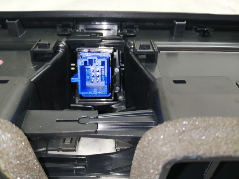 Recambio de rejilla aireadora para seat ibiza (kj1) style referencia OEM IAM 6F0819110H  