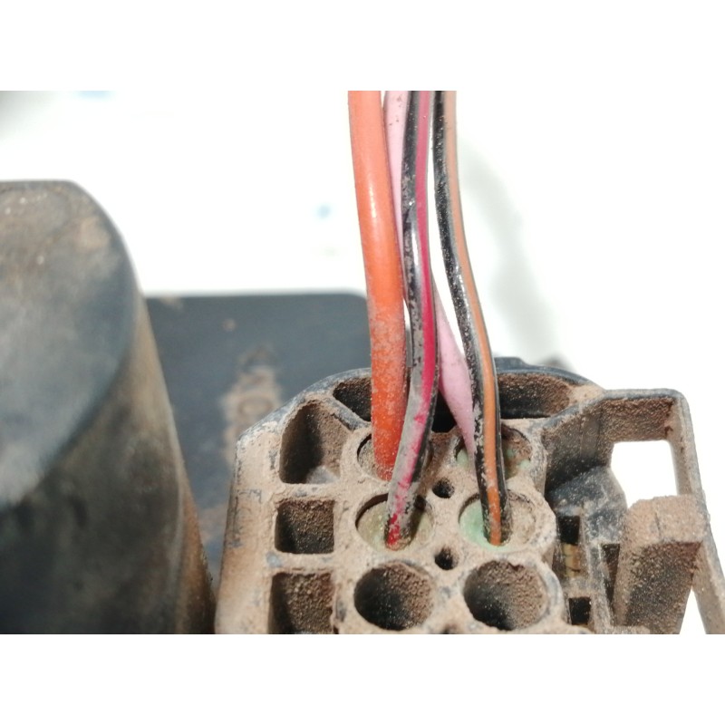 Recambio de cerradura puerta delantera izquierda para mg serie 200 (rf) 220 d (3-ptas.) referencia OEM IAM FQJ10193 FQJ101931 EL