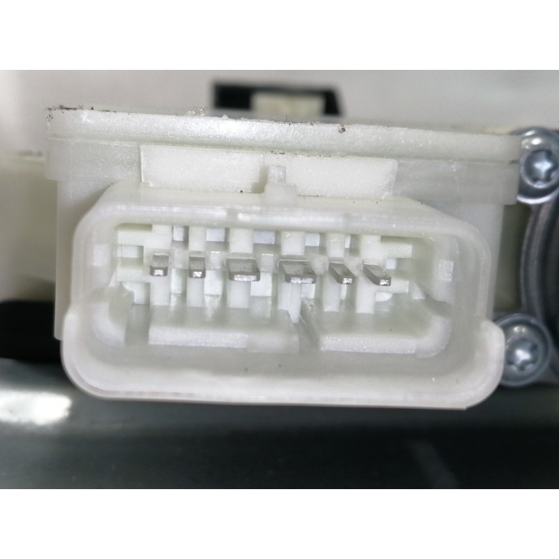 Recambio de elevalunas delantero derecho para nissan qashqai (j11) acenta referencia OEM IAM 80700HV00C C88538302 