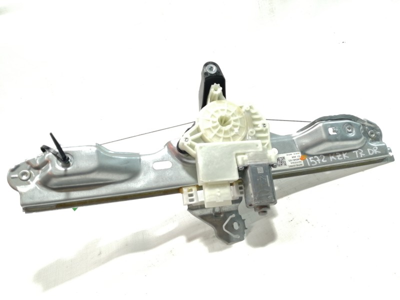 Recambio de elevalunas trasero derecho para nissan qashqai (j11) acenta referencia OEM IAM 82700HV00C C88540103 