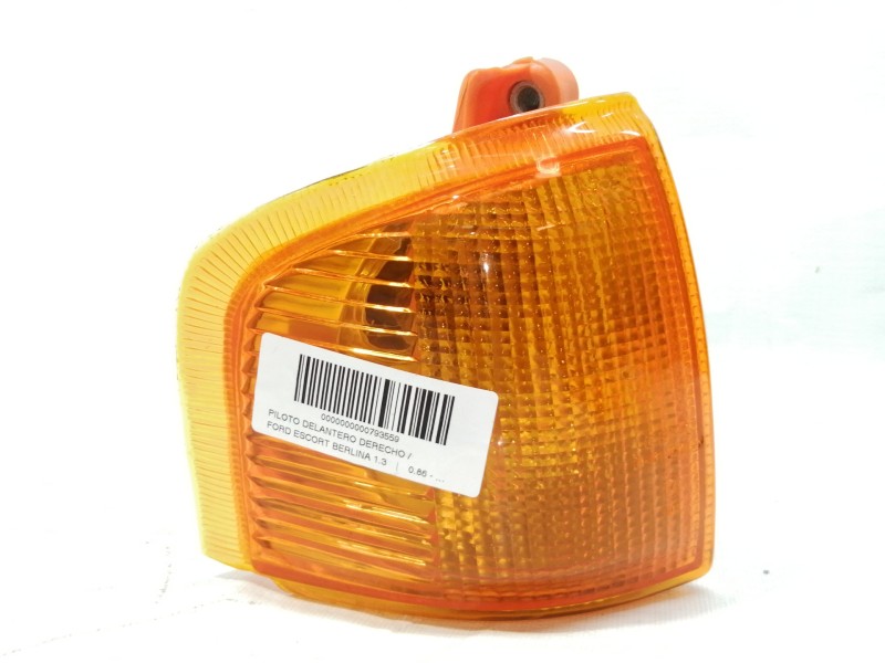 Recambio de piloto delantero derecho para ford escort berlina 1.3 referencia OEM IAM   