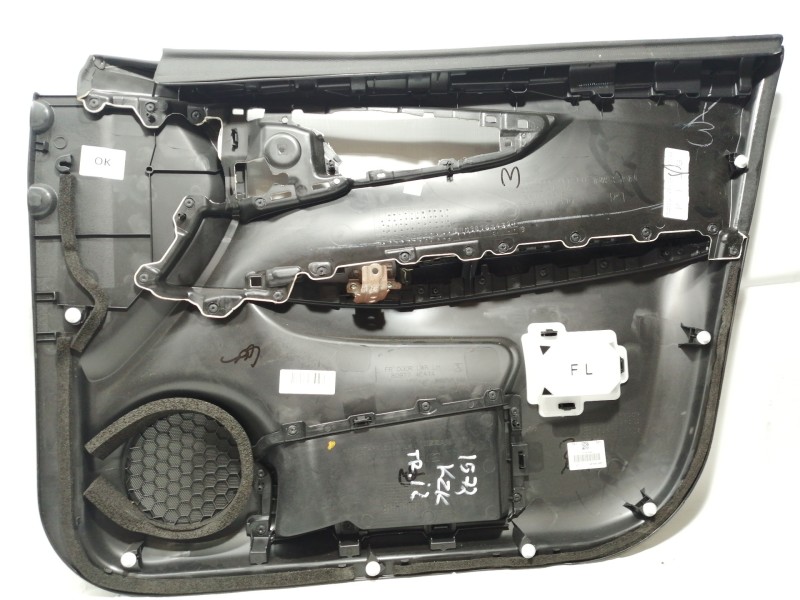 Recambio de guarnecido puerta delantera izquierda para nissan qashqai (j11) acenta referencia OEM IAM 809774EA1A  
