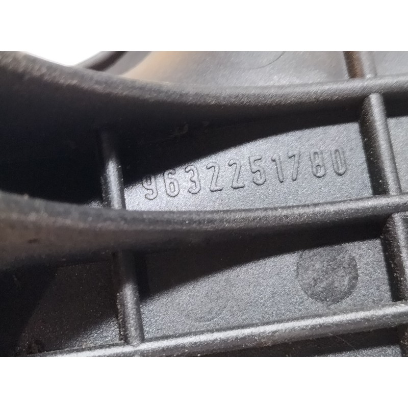 Recambio de colector admision para citroën berlingo 1.9 d multivolumen referencia OEM IAM 9632251780  
