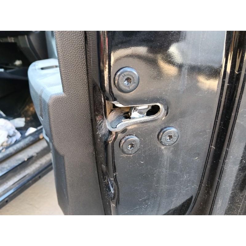 Recambio de cerradura puerta delantera derecha para dacia sandero iii 1.0 tce 90 referencia OEM IAM 805028269R  