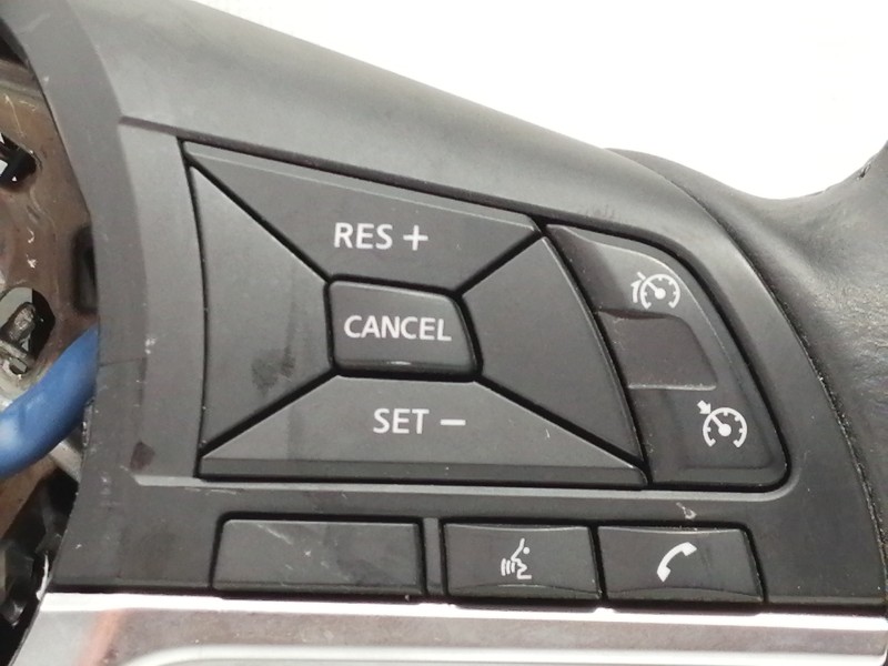 Recambio de volante para nissan qashqai (j11) acenta referencia OEM IAM 34277068A  