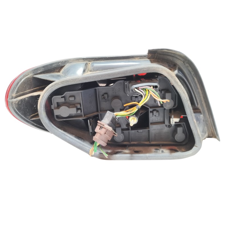 Recambio de piloto trasero derecho para citroën xsara berlina 1.9 td sx referencia OEM IAM 2534D  