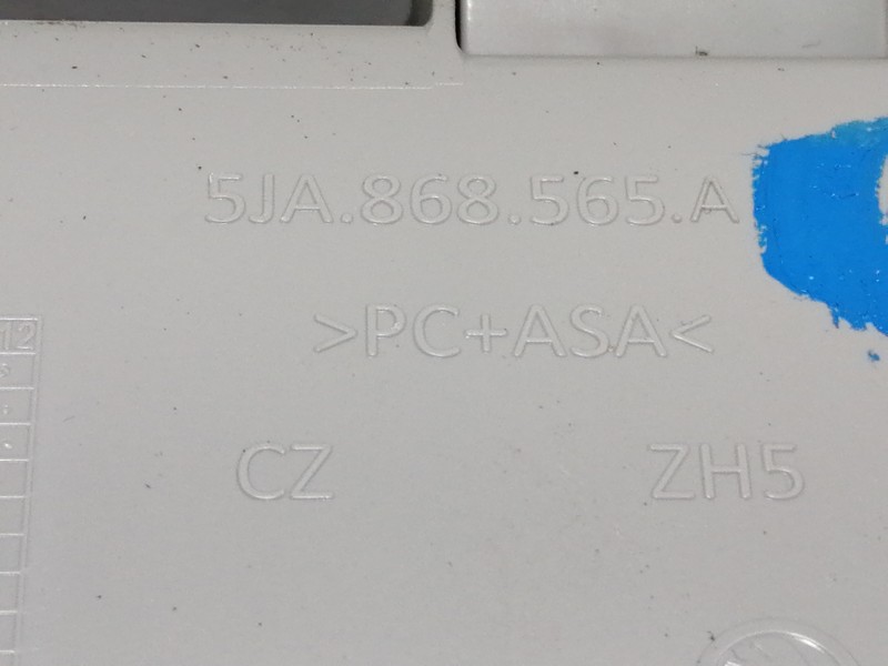 Recambio de guantera para skoda fabia like referencia OEM IAM 5JA868565A 5JA868565 