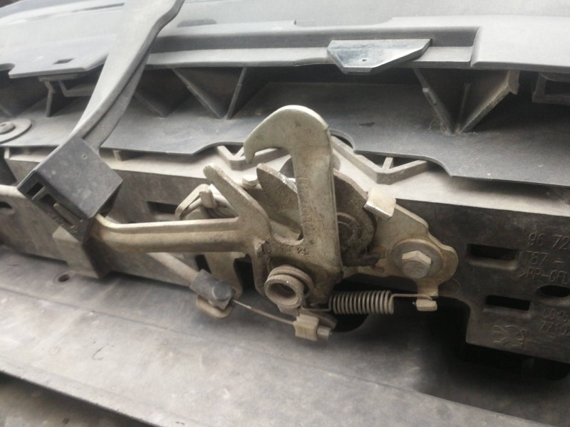 Recambio de cerradura capot para peugeot 5008 premium referencia OEM IAM 9671596180  