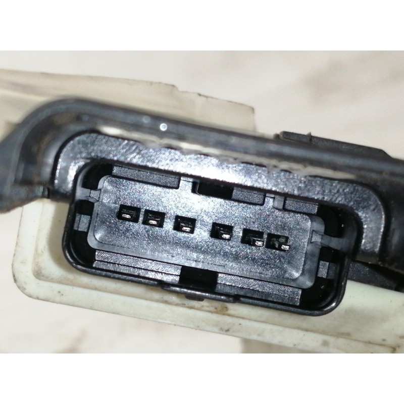 Recambio de cerradura puerta delantera derecha para peugeot 5008 premium referencia OEM IAM A04099  