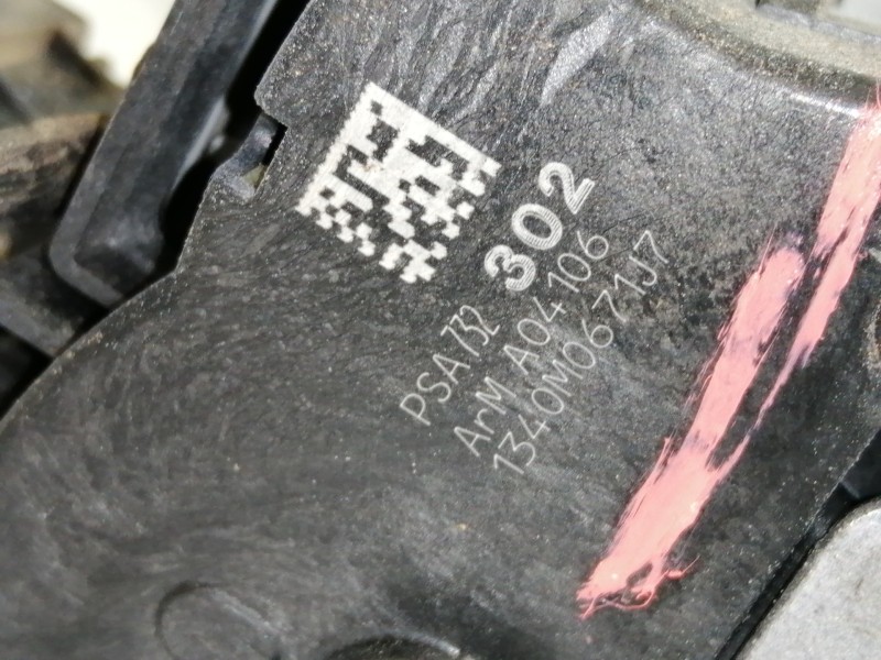 Recambio de cerradura puerta trasera izquierda para peugeot 5008 premium referencia OEM IAM A04106  