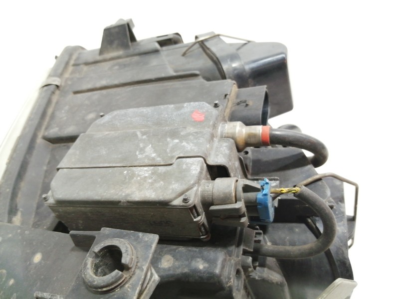 Recambio de faro derecho para audi a6 berlina (4b2) 2.5 tdi referencia OEM IAM 4B0941004BP  