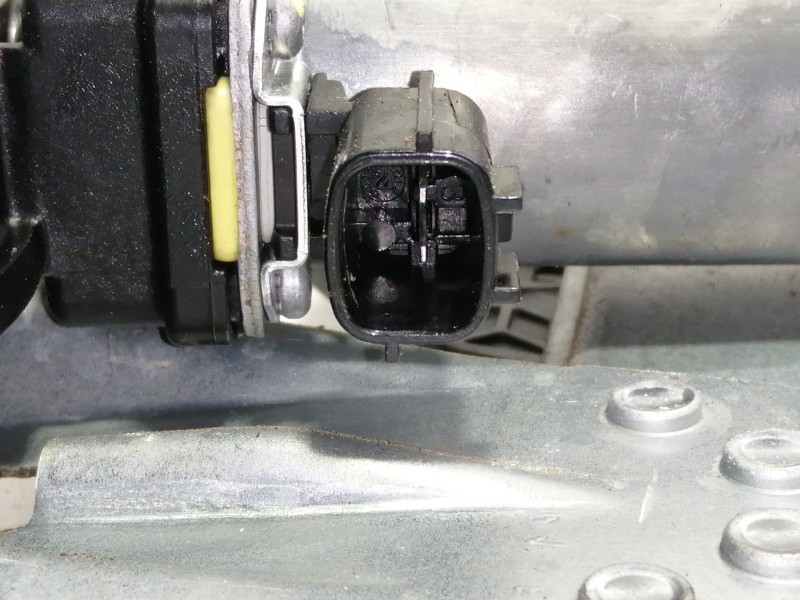 Recambio de elevalunas delantero derecho para dacia sandero stepway ambiance referencia OEM IAM M13616000 807209299 ELECTRICO